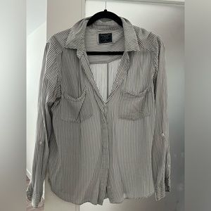 Abercrombie & fitch long sleeve pinstripe blouse